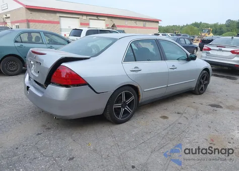 2007 Honda Accord 3.0 Se from USA, damaged, VIN 1HGCM66457A095174